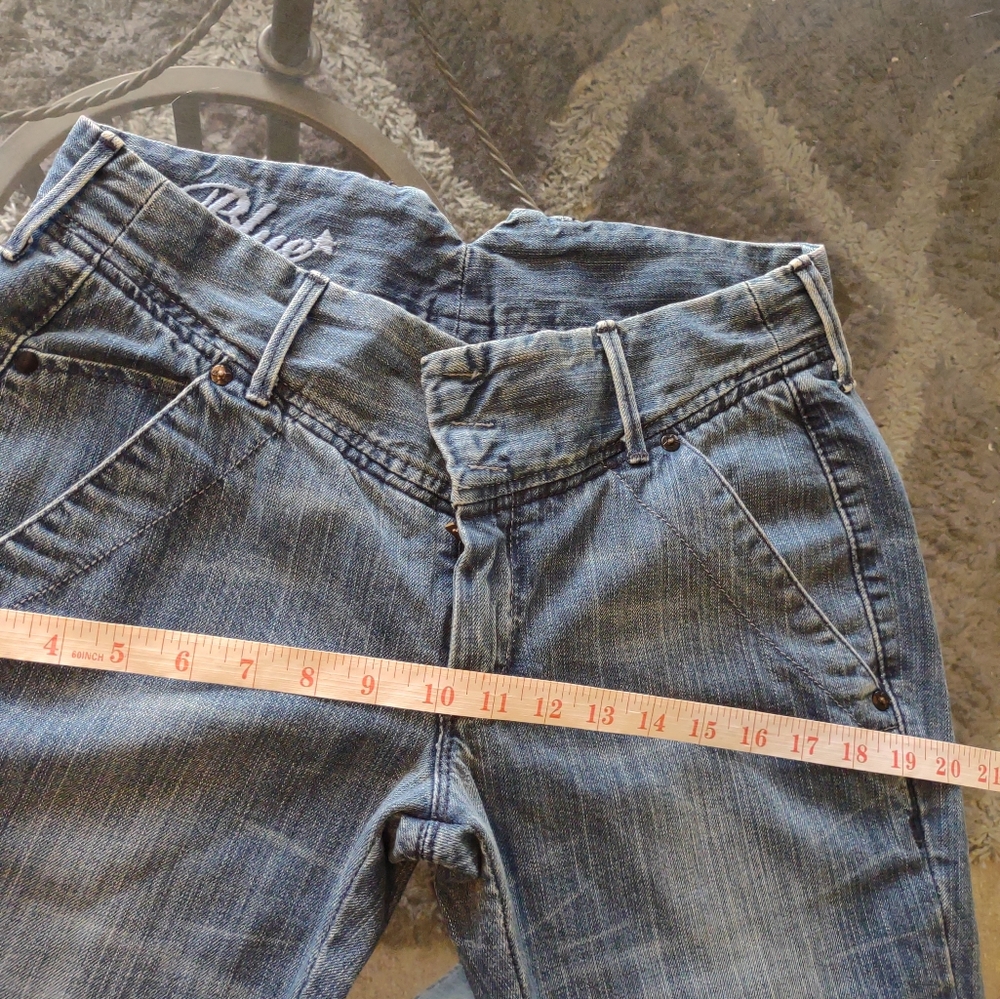 Levi's Blue Women's Dark Wash Straight Leg Denim Jeans Size 30W 32L - Picture 13 of 15
